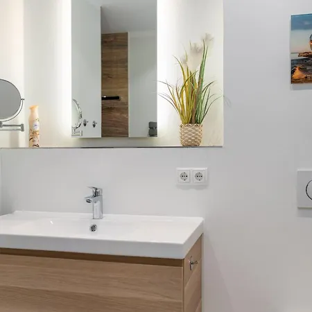 Apartment Strandresidenz We 02 *